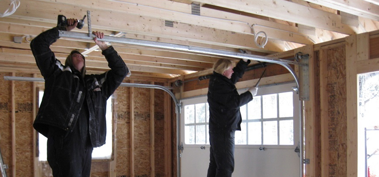 overhead garage door installation in Maplewood